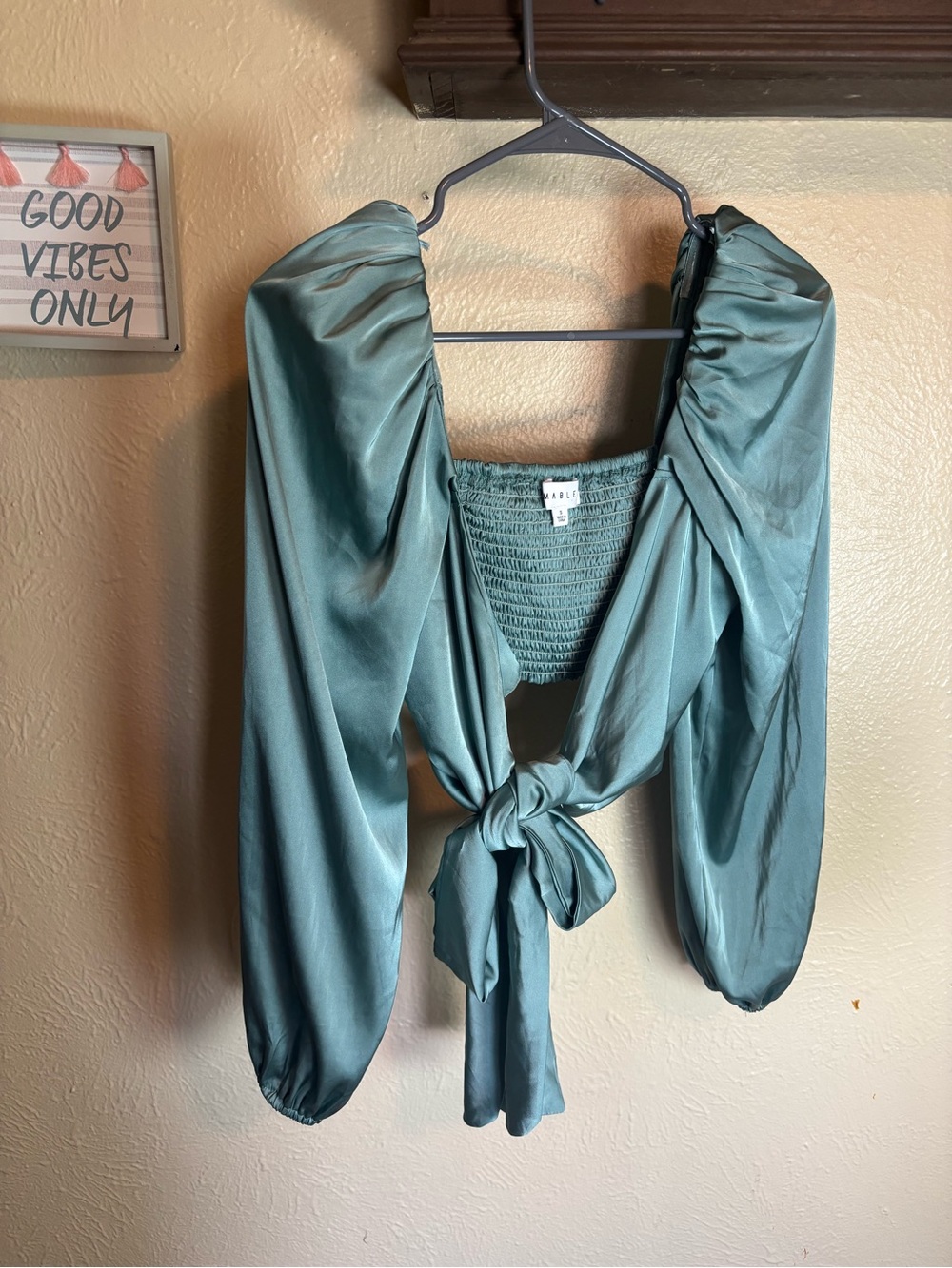 Puff-Sleeve Tie-Front Crop Top in Teal